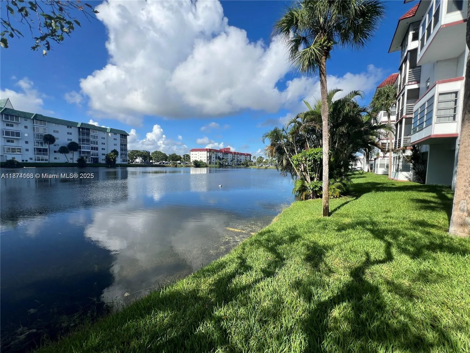 4750 NW 22nd Ct # 114, Lauderhill FL 33313