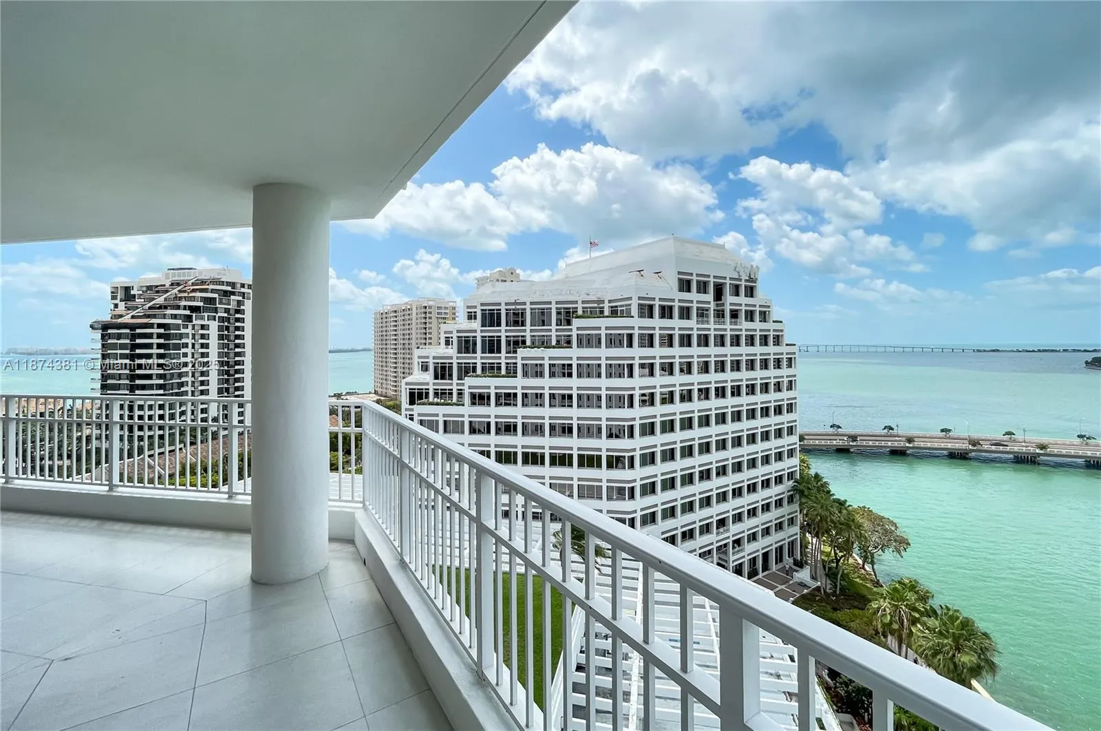 701 Brickell Key Blvd # 1512, Miami FL 33131