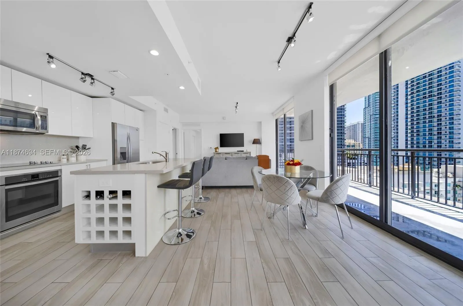 999 SW 1st Ave # 1903, Miami FL 33130