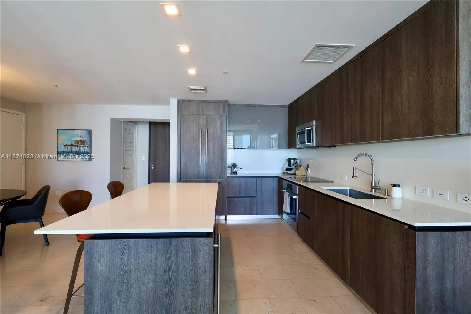 68 SE 6th St # 3607, Miami FL 33131