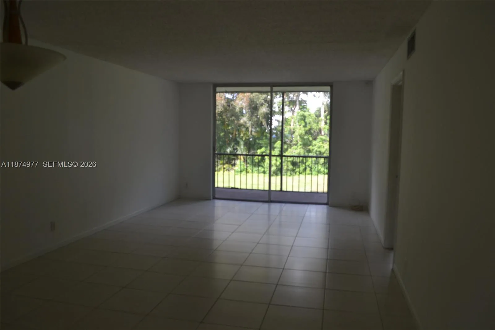 300 S Hollybrook Dr # 203, Pembroke Pines FL 33025