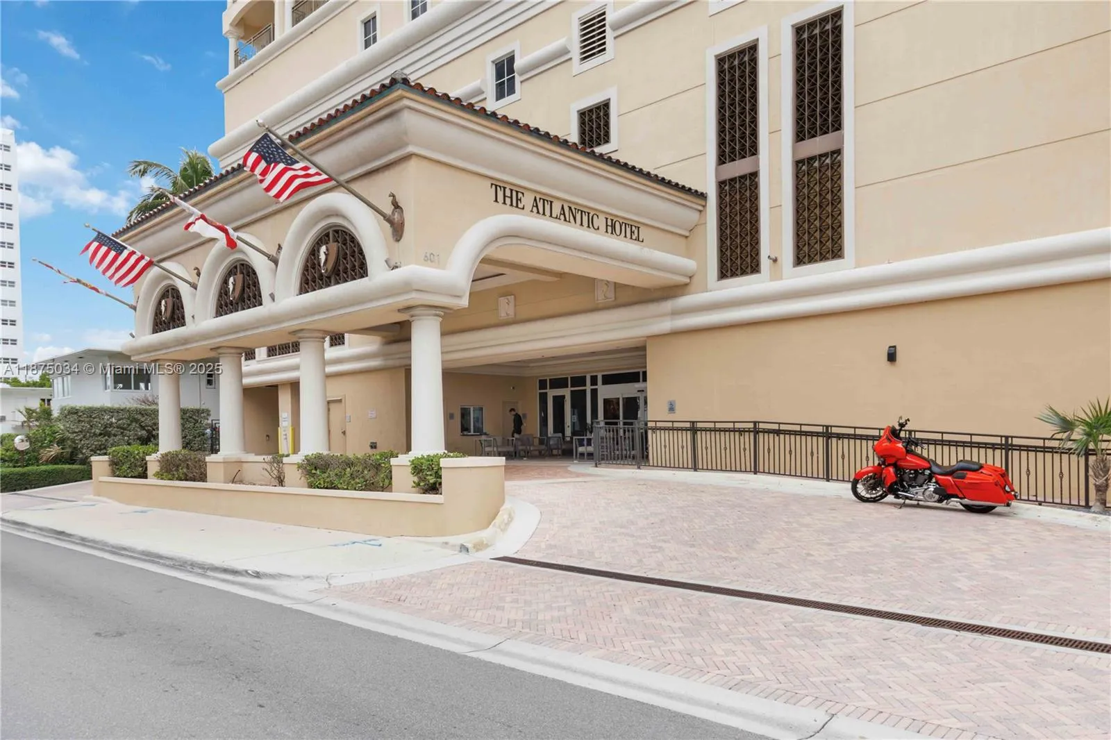 1 bedroom 1 bath for sale at 601 N Ft Lauderdale Beach Blvd # 611, Fort Lauderdale FL 33304