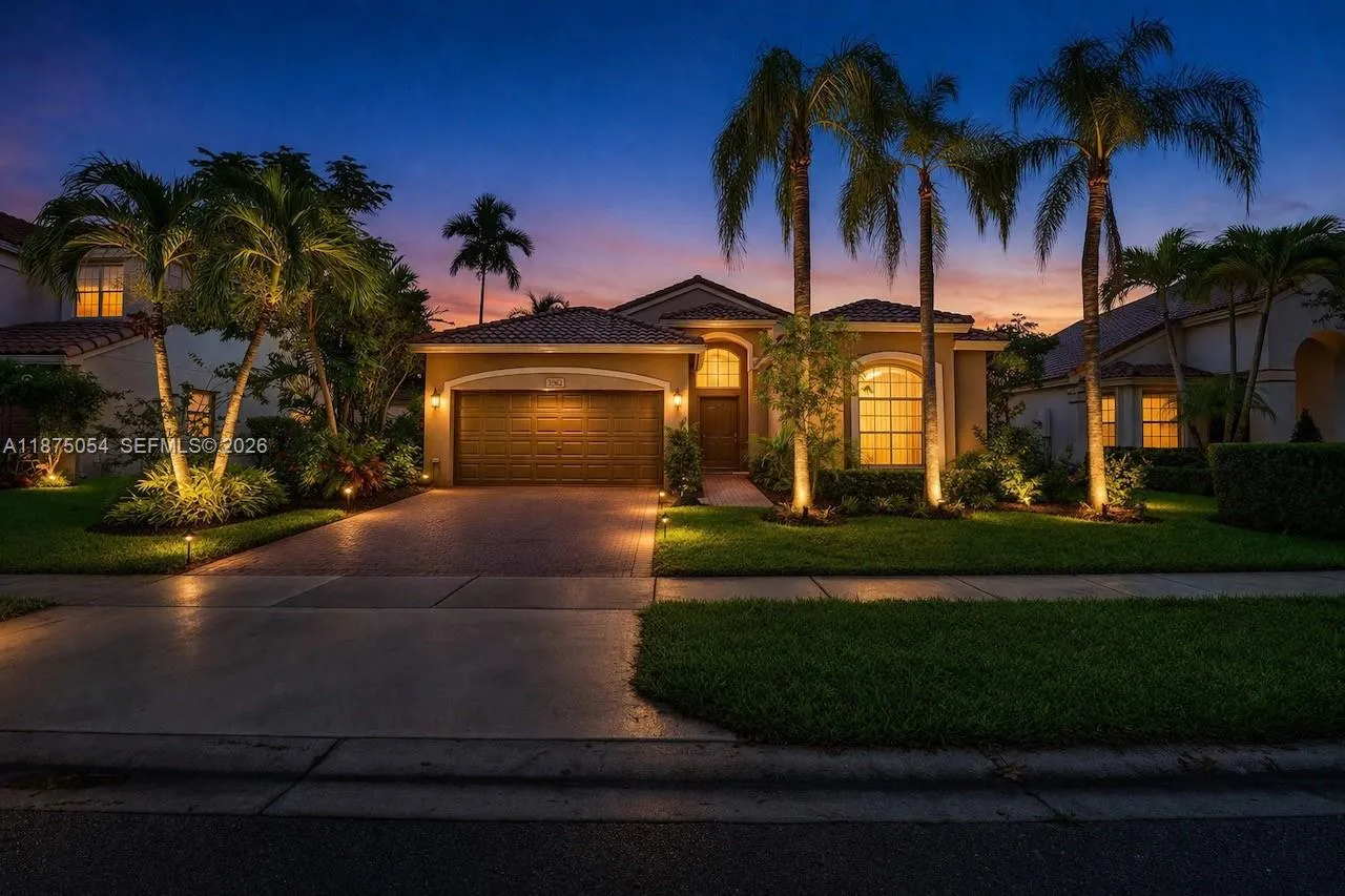 3 bedroom 2 bath for sale at 1947 NW 130th Ave, Pembroke Pines FL 33028