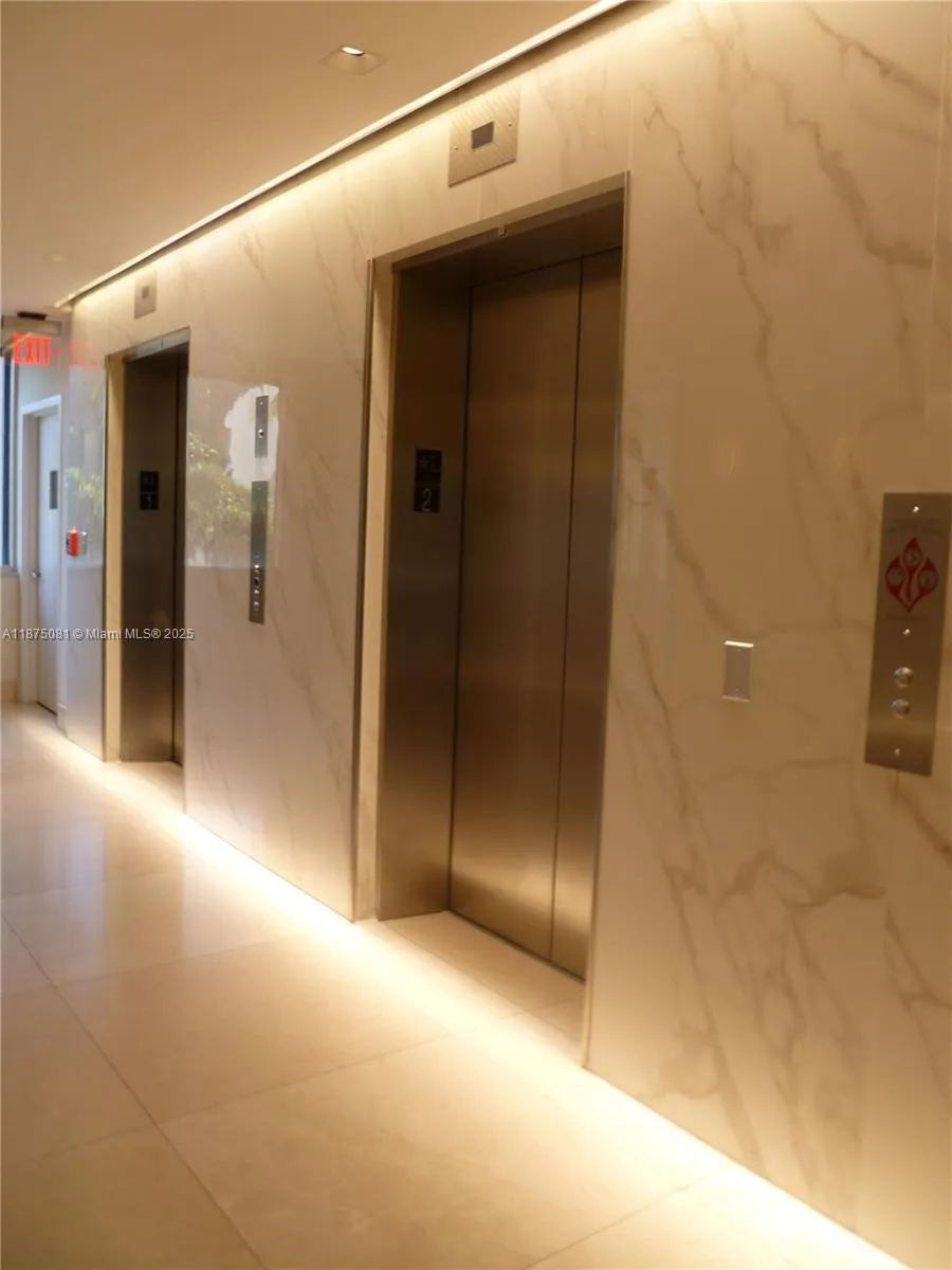 540 Brickell Key Dr # 1719, Miami FL 33131