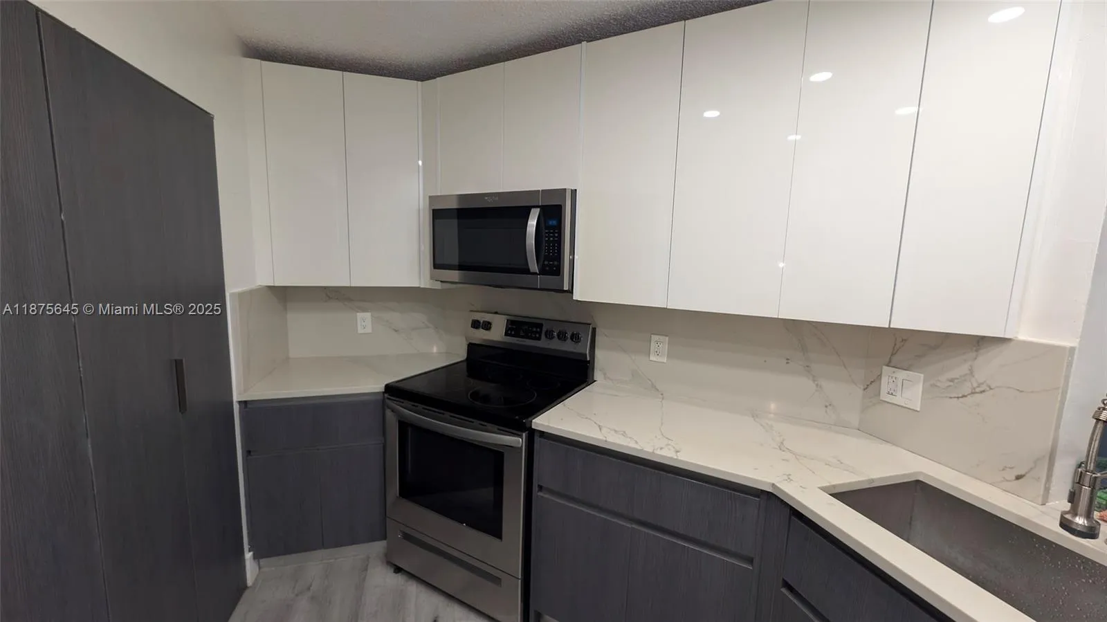 6292 NW 186th St # 212, Hialeah FL 33015