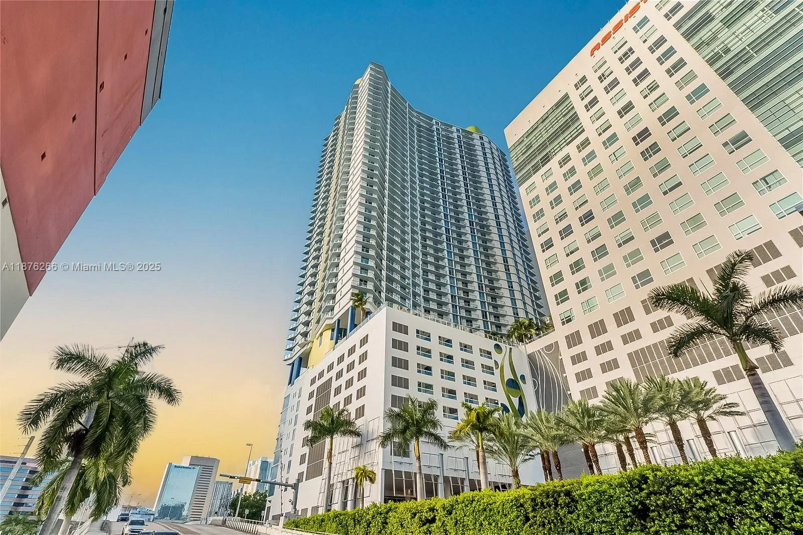 185 SW 7th St # 2900, Miami FL 33130