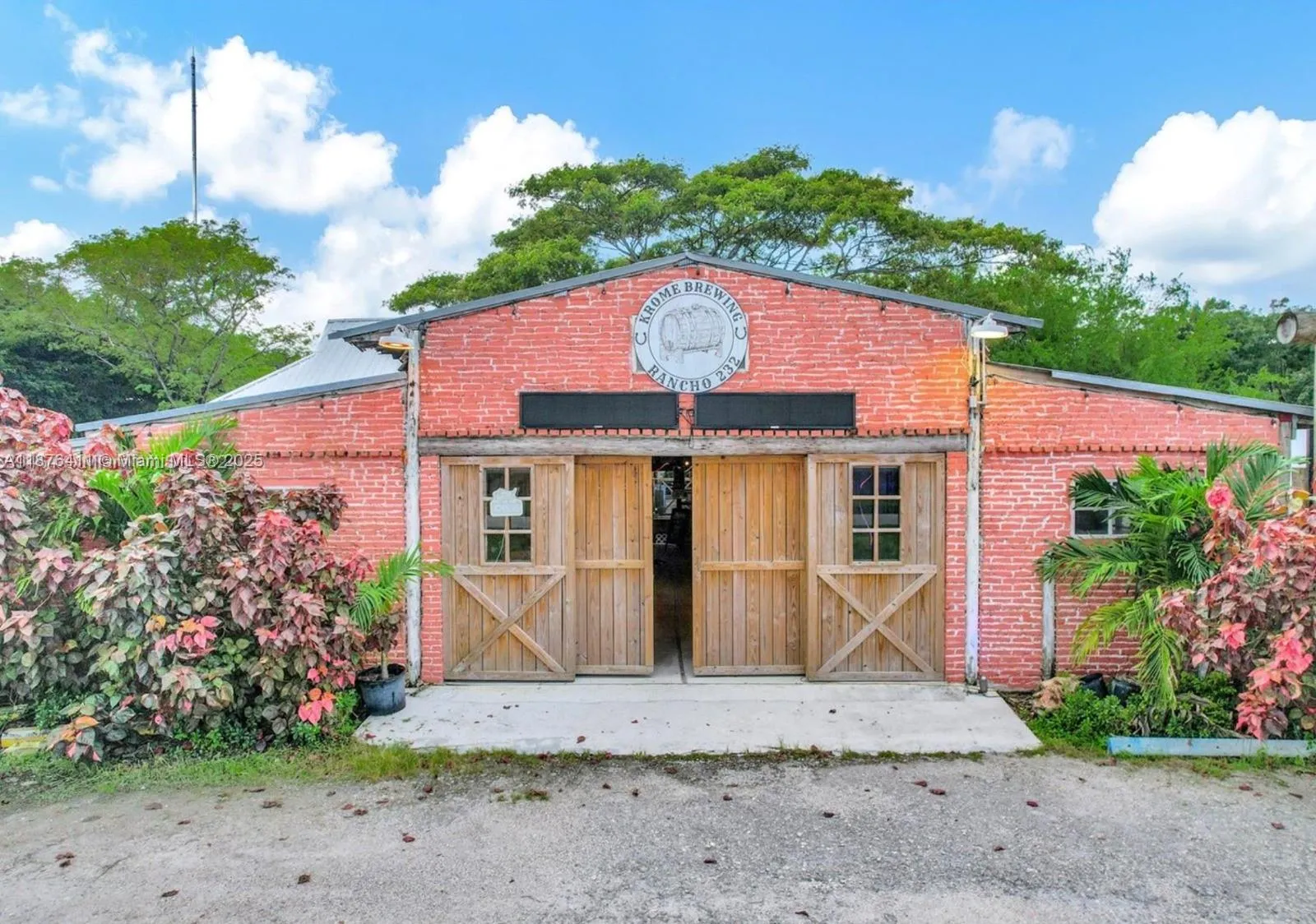 17480 SW 232nd St, Miami FL 33170