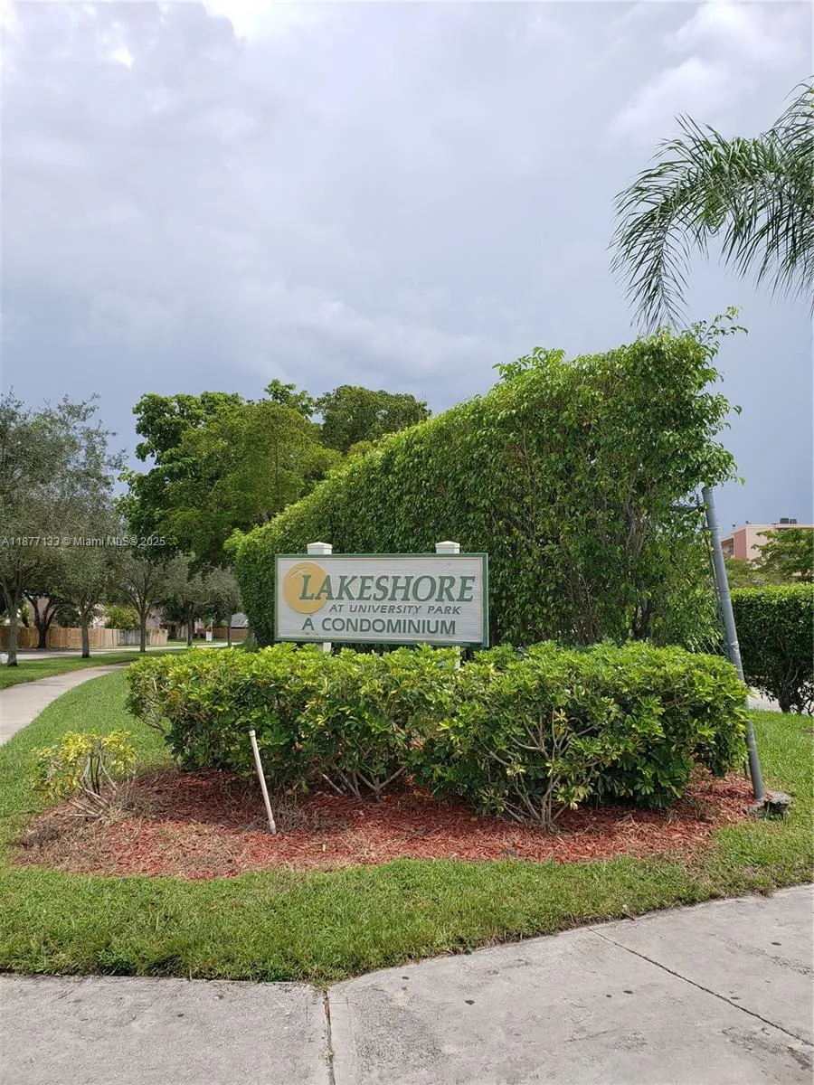 1 bedroom 1 bath for sale at 8540 N Sherman Cir # 204, Miramar FL 33025