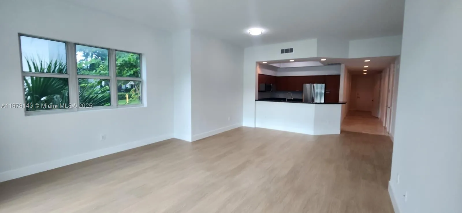 2 bedroom 2 bath for sale at 15051 Royal Oaks Ln # 106, North Miami FL 33181