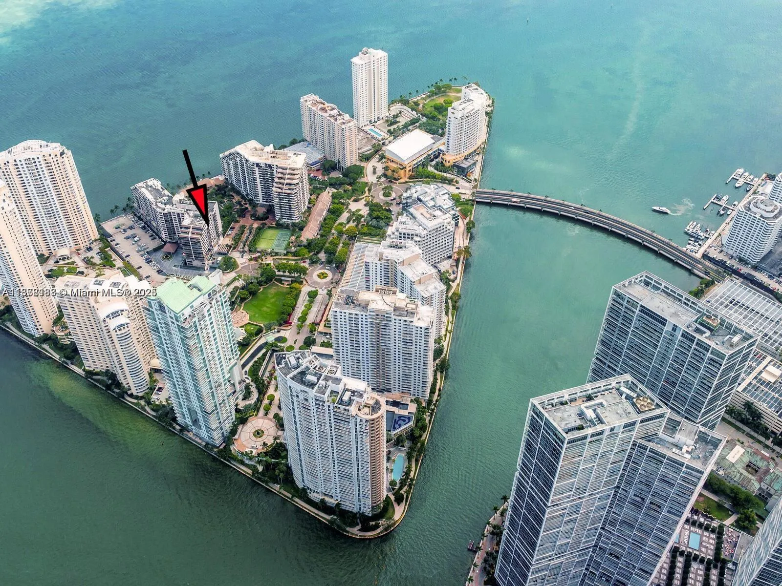 2 bedroom 2 bath for sale at 540 Brickell Key Dr # 811, Miami FL 33131