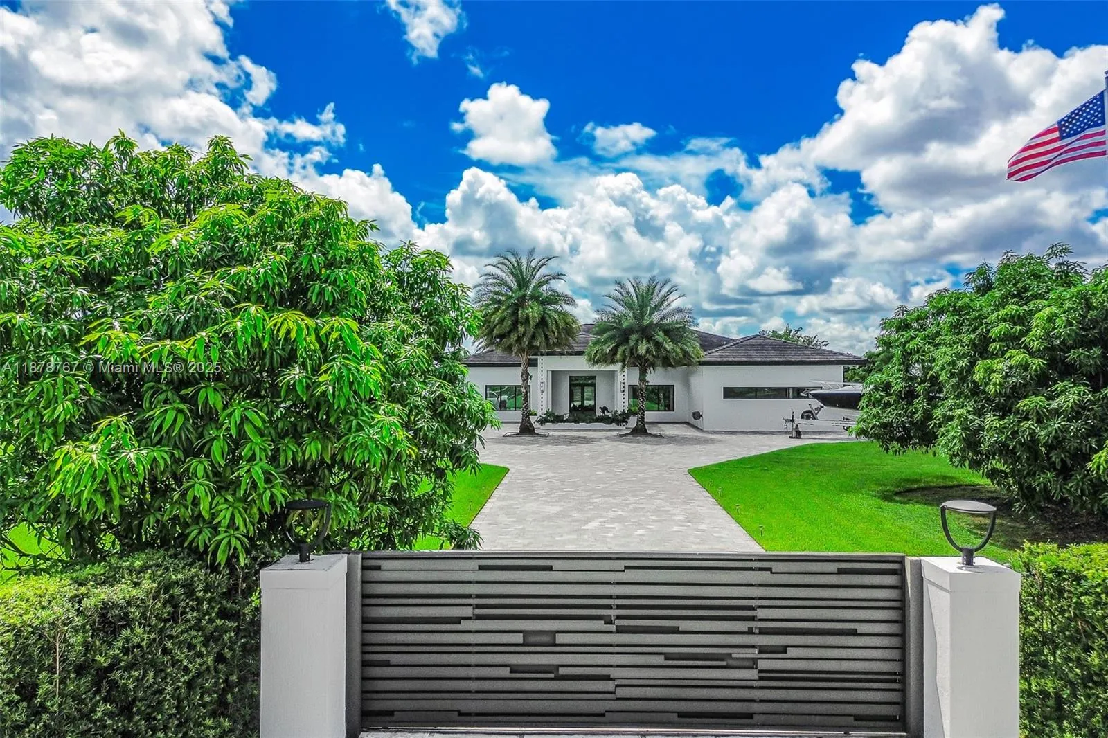 17950 SW 192nd St, Miami FL 33187