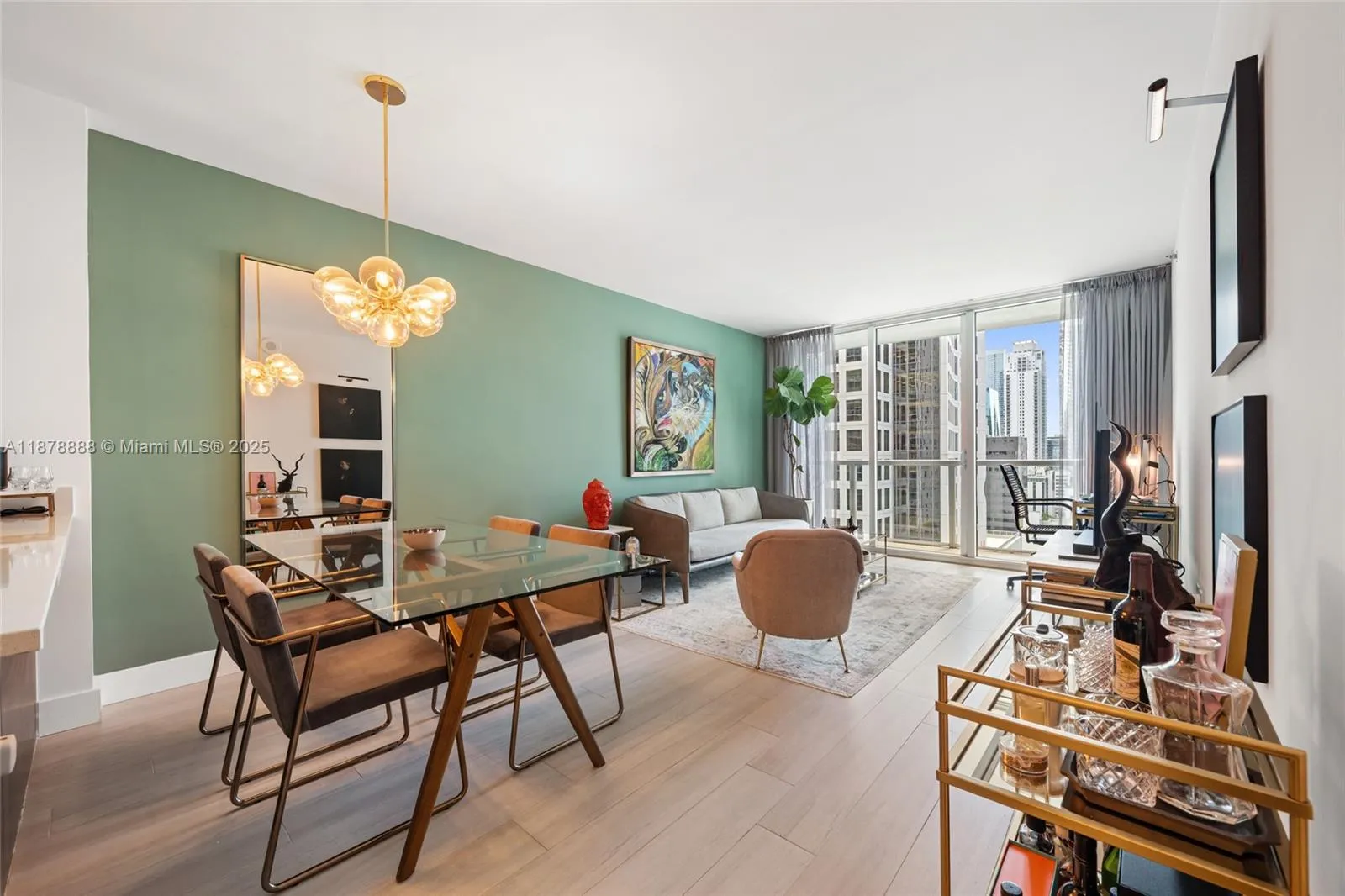 55 SE 6th St # 1908, Miami FL 33131