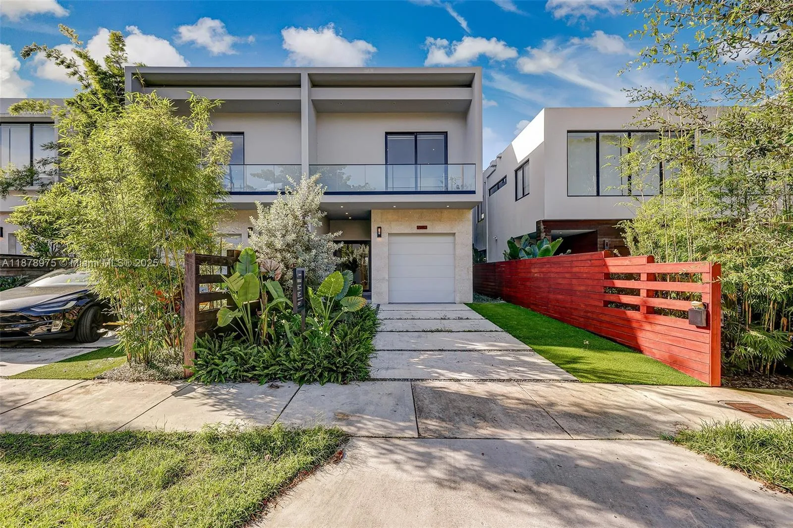 5 bedroom 5 bath for sale at 2980 Coconut Ave, Miami FL 33133