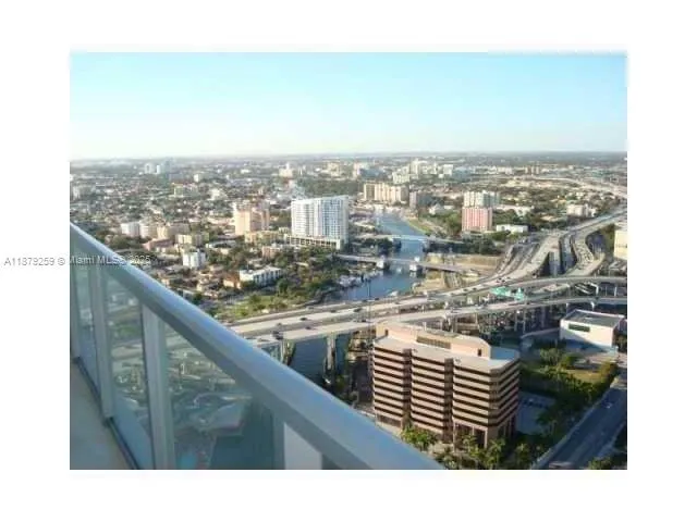 185 SW 7th St # 1909, Miami FL 33130