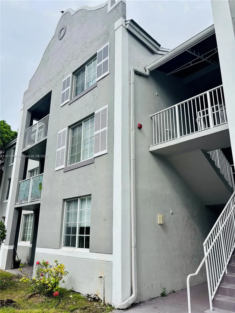 777 SW 111th Way # 101, Pembroke Pines FL 33025