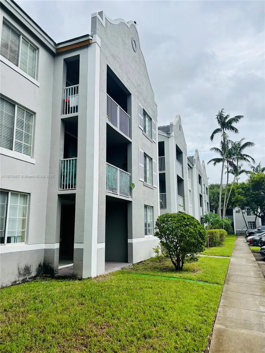 777 SW 111th Way # 101, Pembroke Pines FL 33025