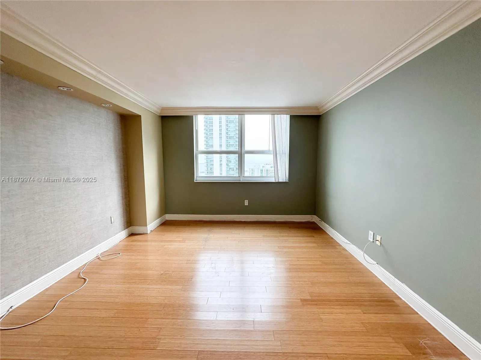 1155 Brickell Bay Dr # 3303, Miami FL 33131