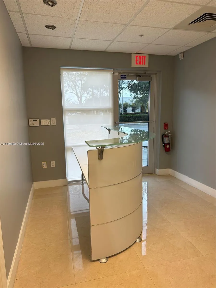 11251 NW 20th St # 106, Sweetwater FL 33172