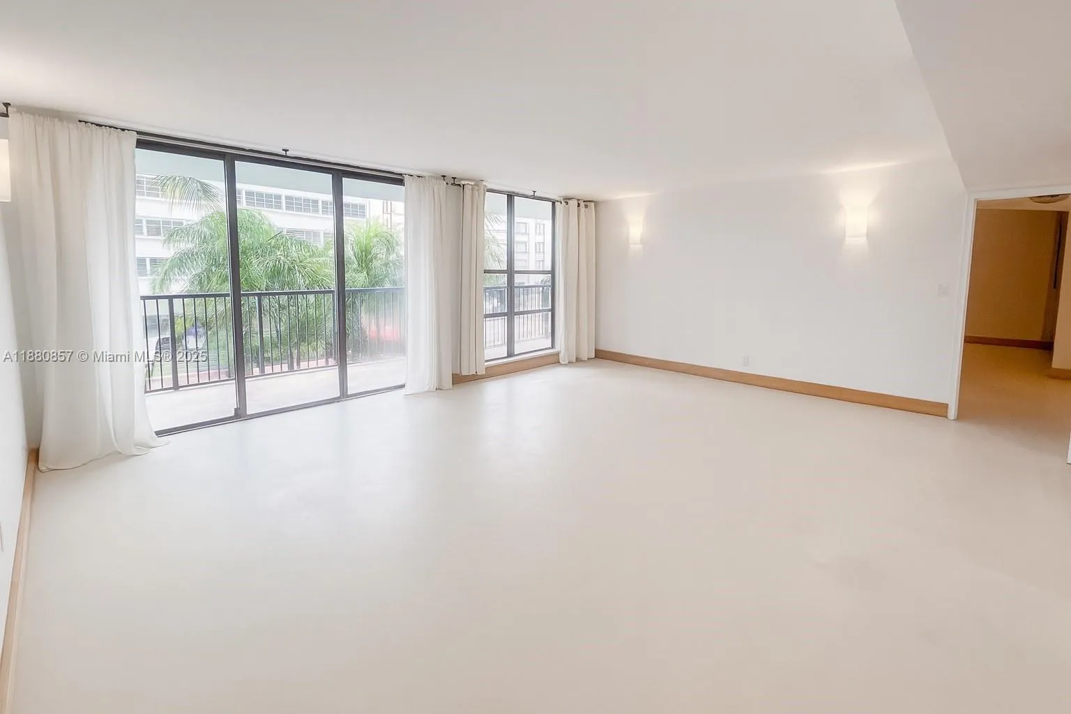 800 Collins Ave, Miami Beach FL 33139