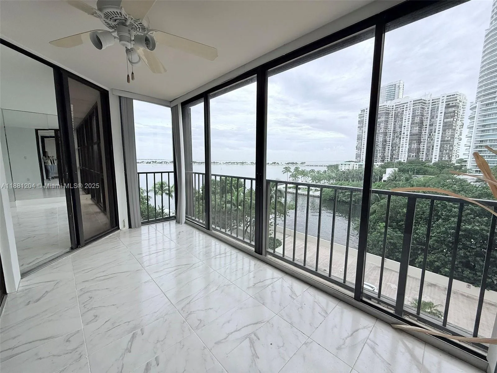 2 bedroom 2 bath for sale at 1925 Brickell Ave # D610, Miami FL 33129