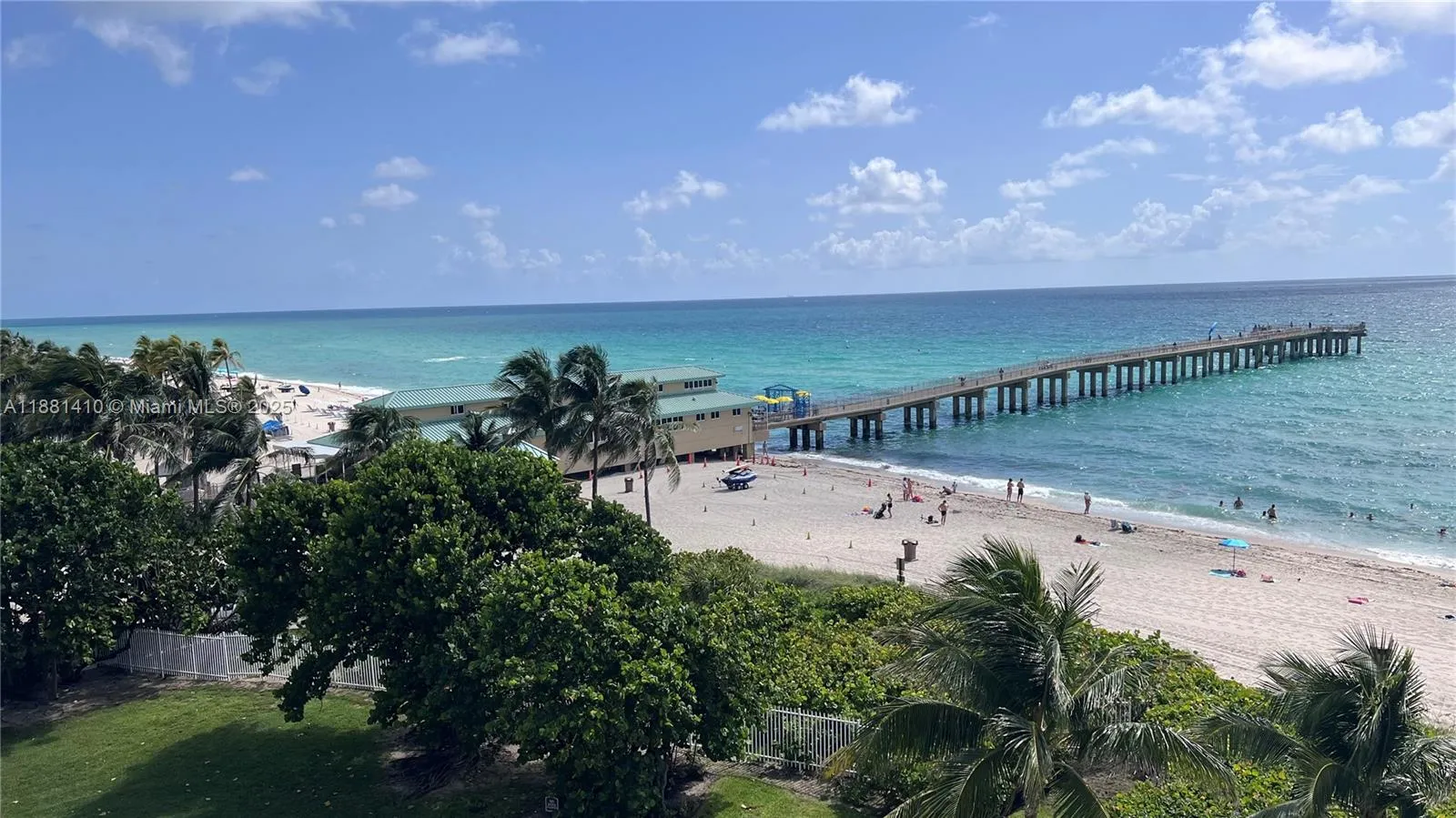 3 bedroom 2 bath for sale at 16485 Collins Ave # 2334, Sunny Isles Beach FL 33160