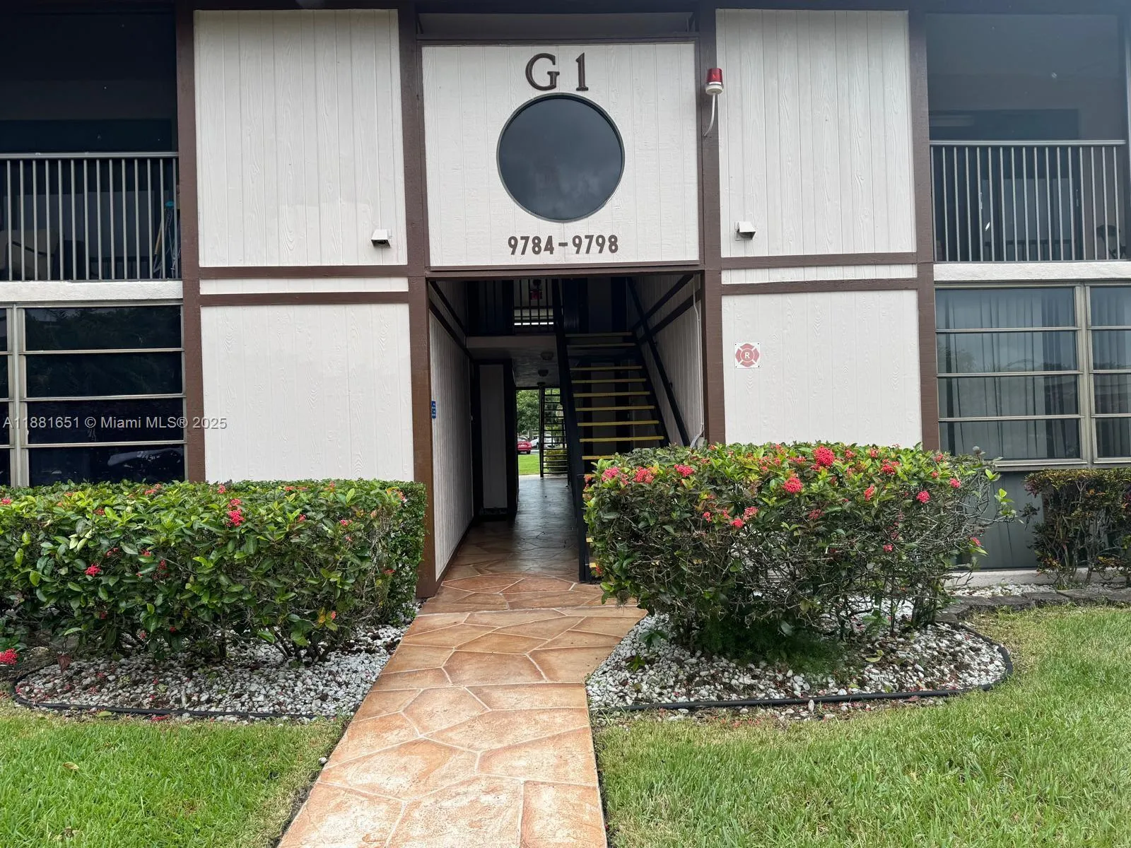 9794 N Belfort Cir # 202, Tamarac FL 33321