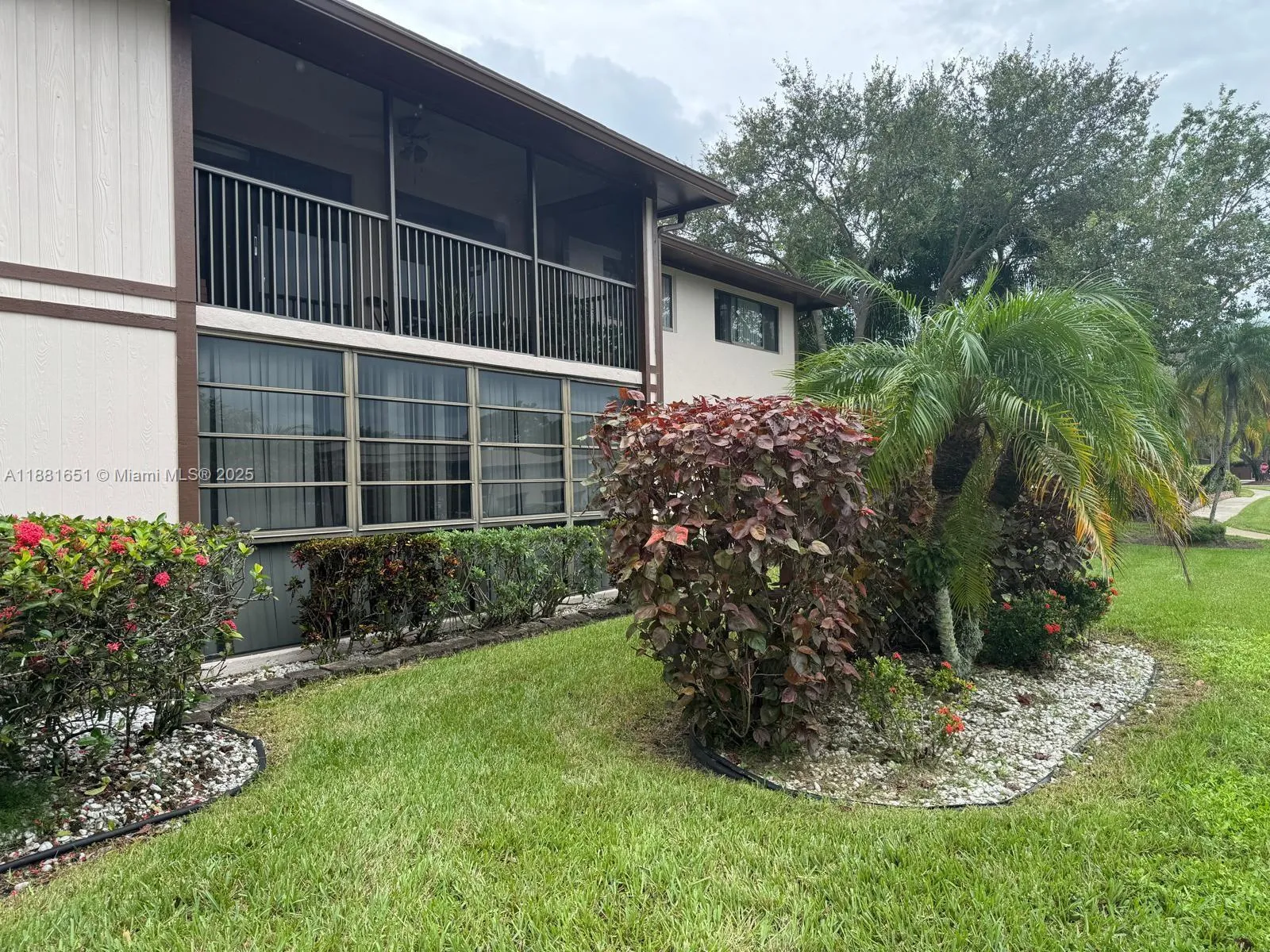 9794 N Belfort Cir # 202, Tamarac FL 33321
