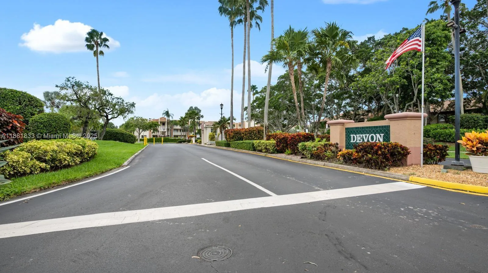 2 bedroom 2 bath for sale at 7320 N Devon Dr # 101, Tamarac FL 33321