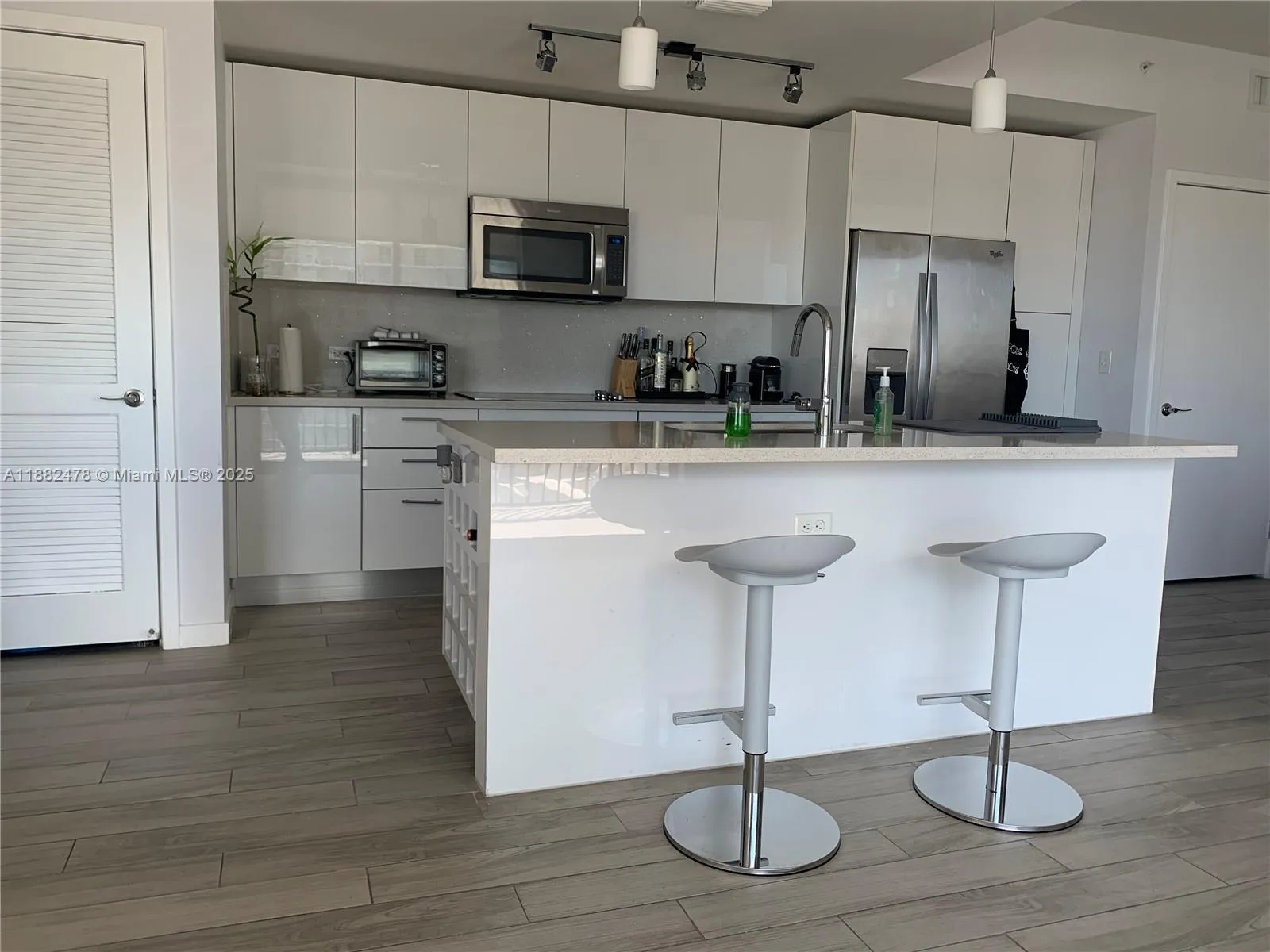 999 SW 1st Ave # 1703, Miami FL 33130