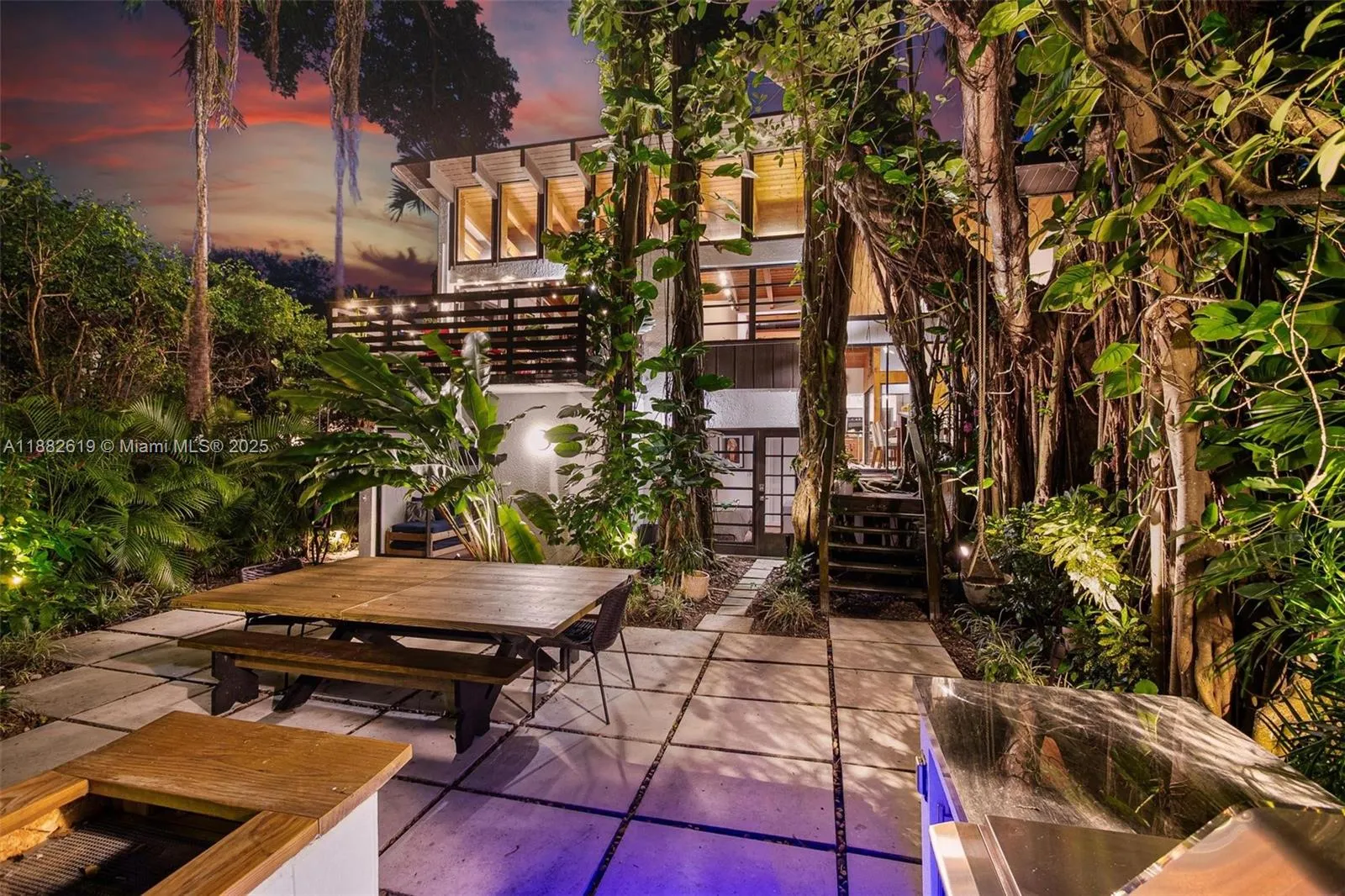 3 bedroom 2 bath for sale at 4141 Pamona Ave, Miami FL 33133