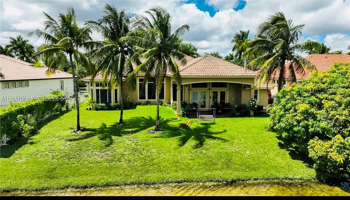 13742 NW 11th Ct, Pembroke Pines FL 33028