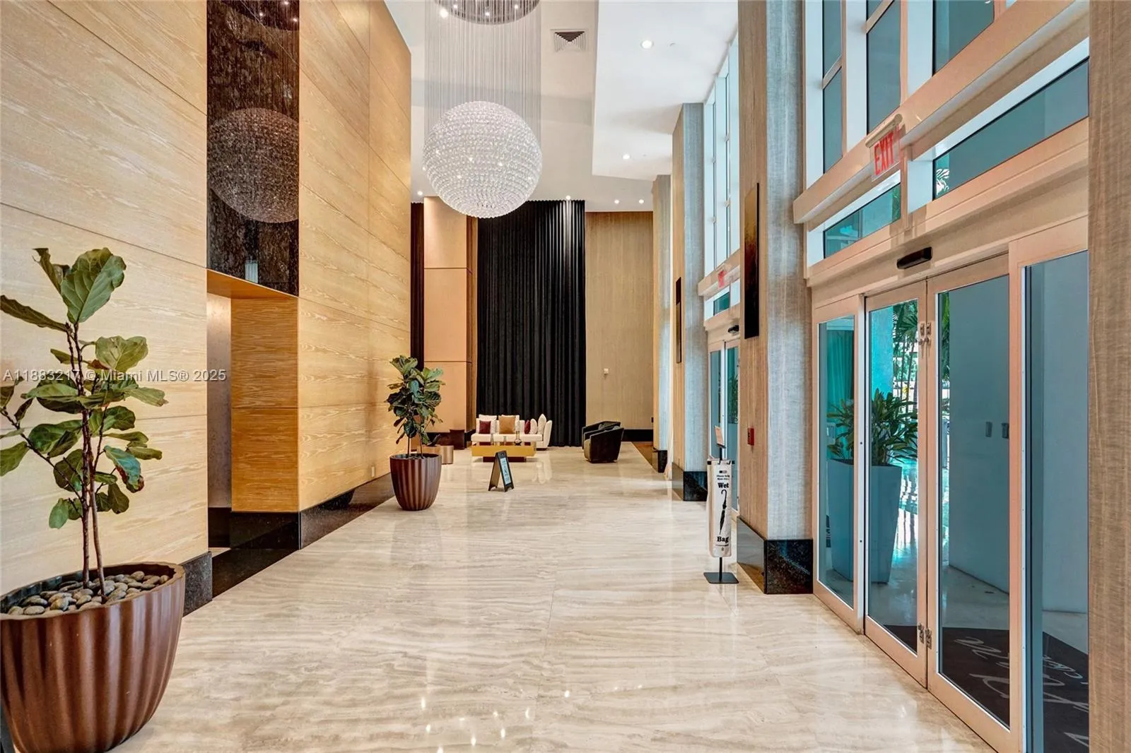 950 Brickell Bay Dr # 1704, Miami FL 33131