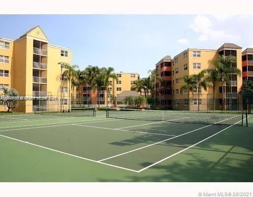 8290 Lake Dr # 250, Doral FL 33166