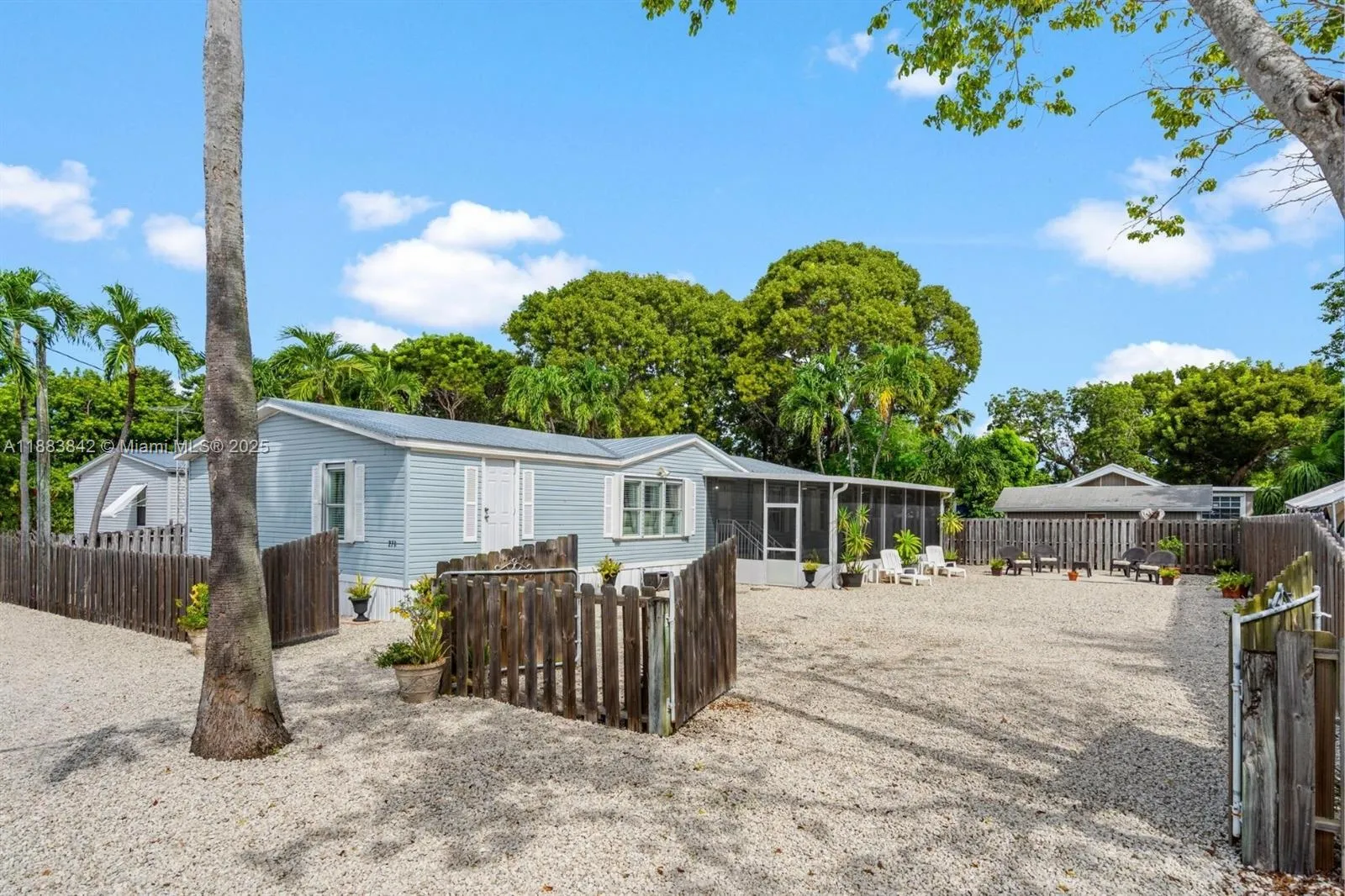 4 bedroom 2 bath for sale at 278 King Ave, Key Largo FL 33037