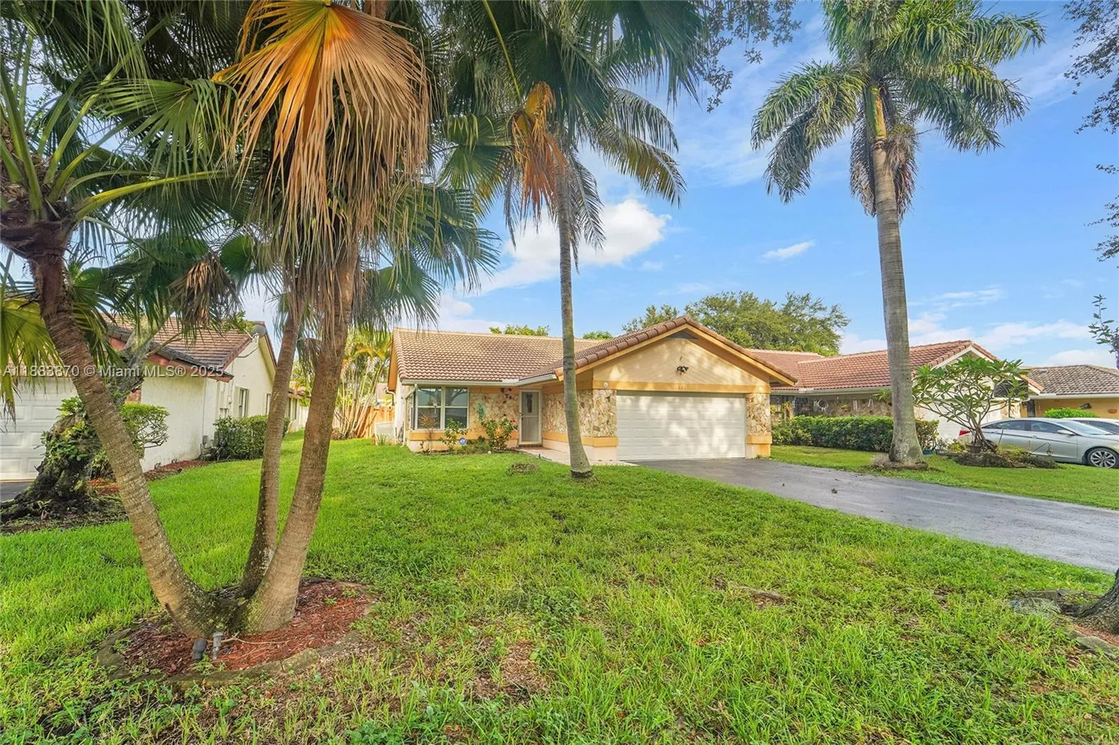 3 bedroom 2 bath for sale at 2928 NW 94th Ave, Coral Springs FL 33065