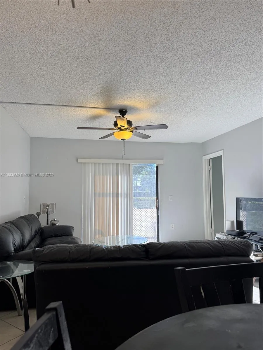 142 NW 91st Ave # 104, Pembroke Pines FL 33024
