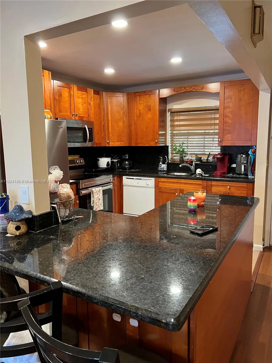 2 bedroom 2 bath for sale at 3361 NW 85th Ave # 307, Coral Springs FL 33065