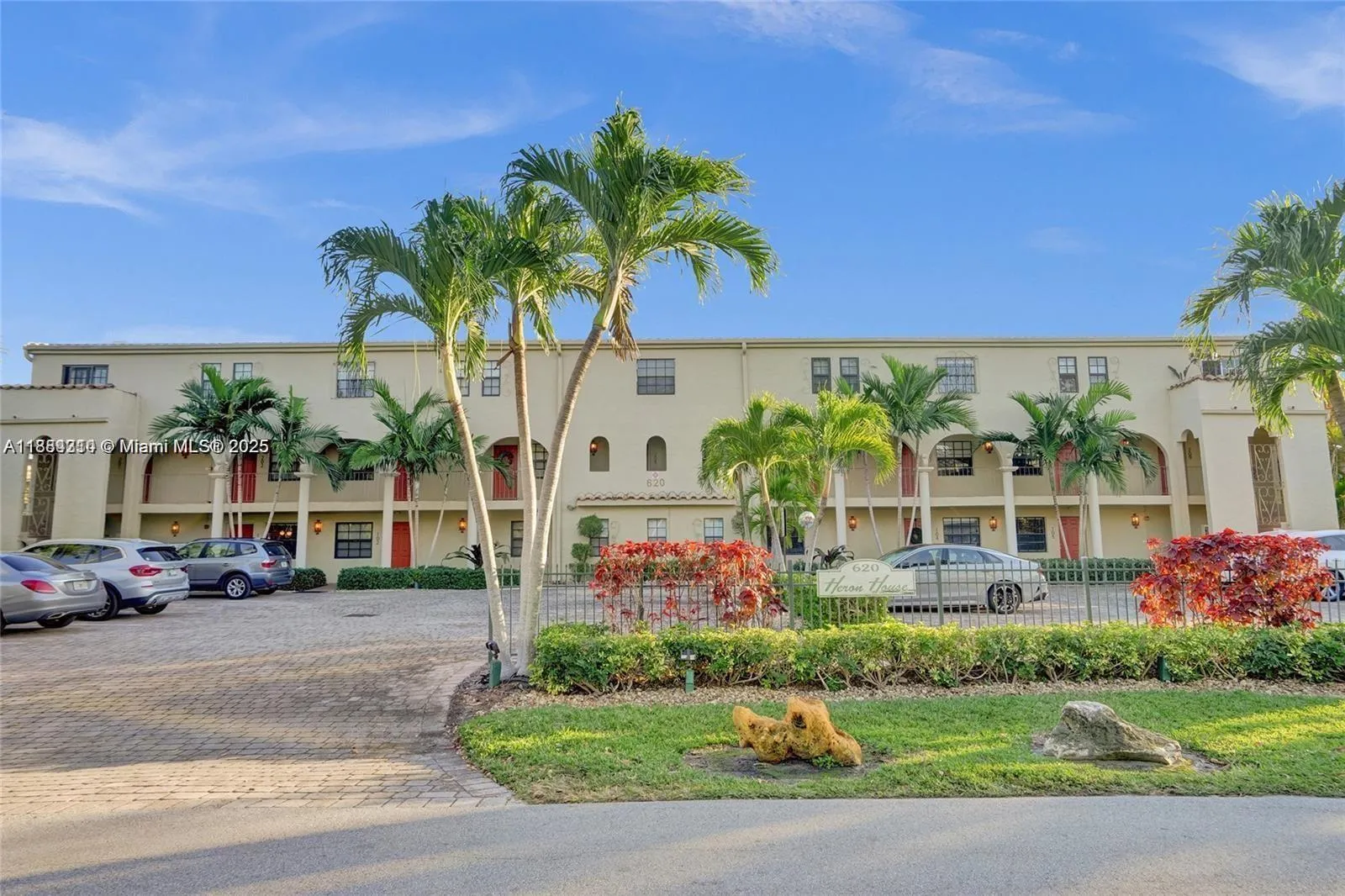 620 NE 28th St # 106, Wilton Manors FL 33334