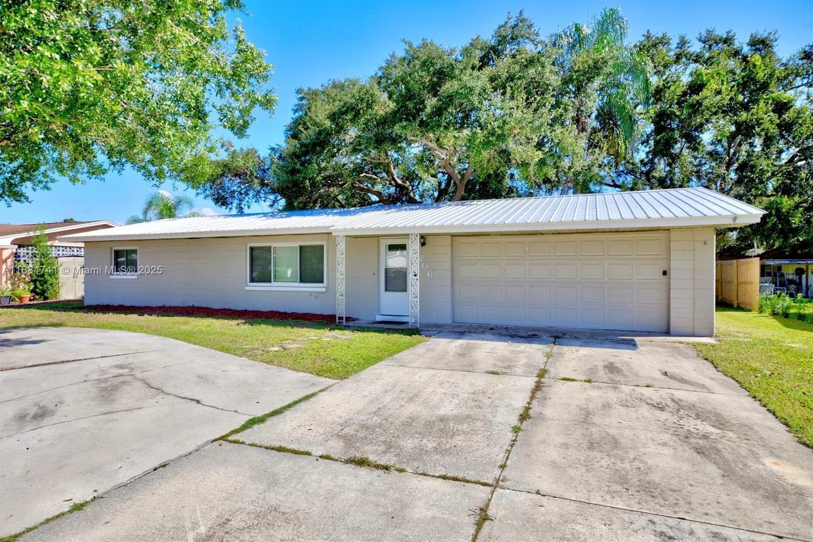 2706 Kingswood Drive, Sebring FL 33870
