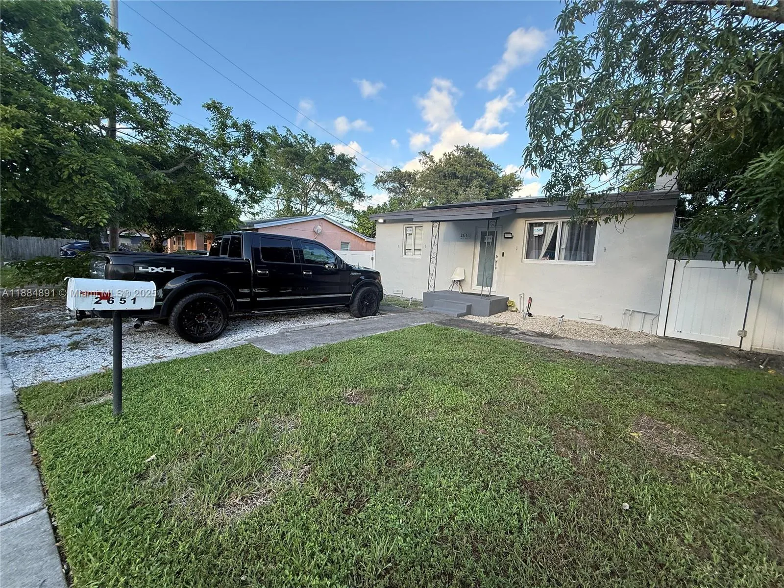 2 bedroom 1 bath for sale at 2651 SW 62nd Ave, Miramar FL 33023