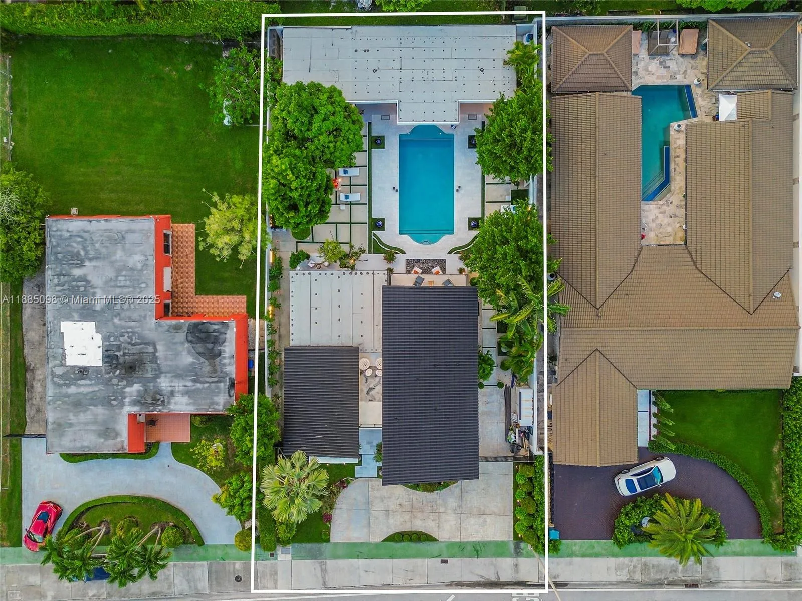 8761 SW 56th St, Miami FL 33165