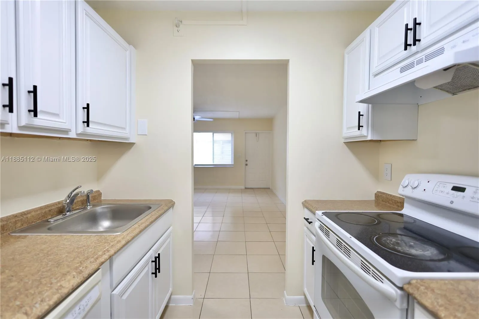 2 bedroom 2 bath for sale at 10016 Twin Lakes Dr # C, Coral Springs FL 33071