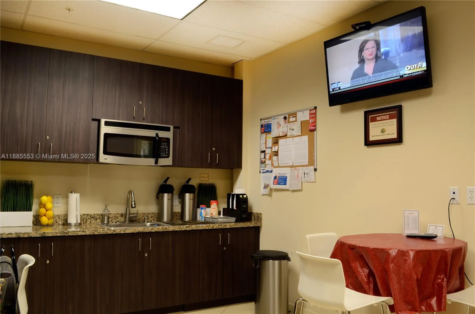 15800 Pines Blvd # 327, Pembroke Pines FL 33027