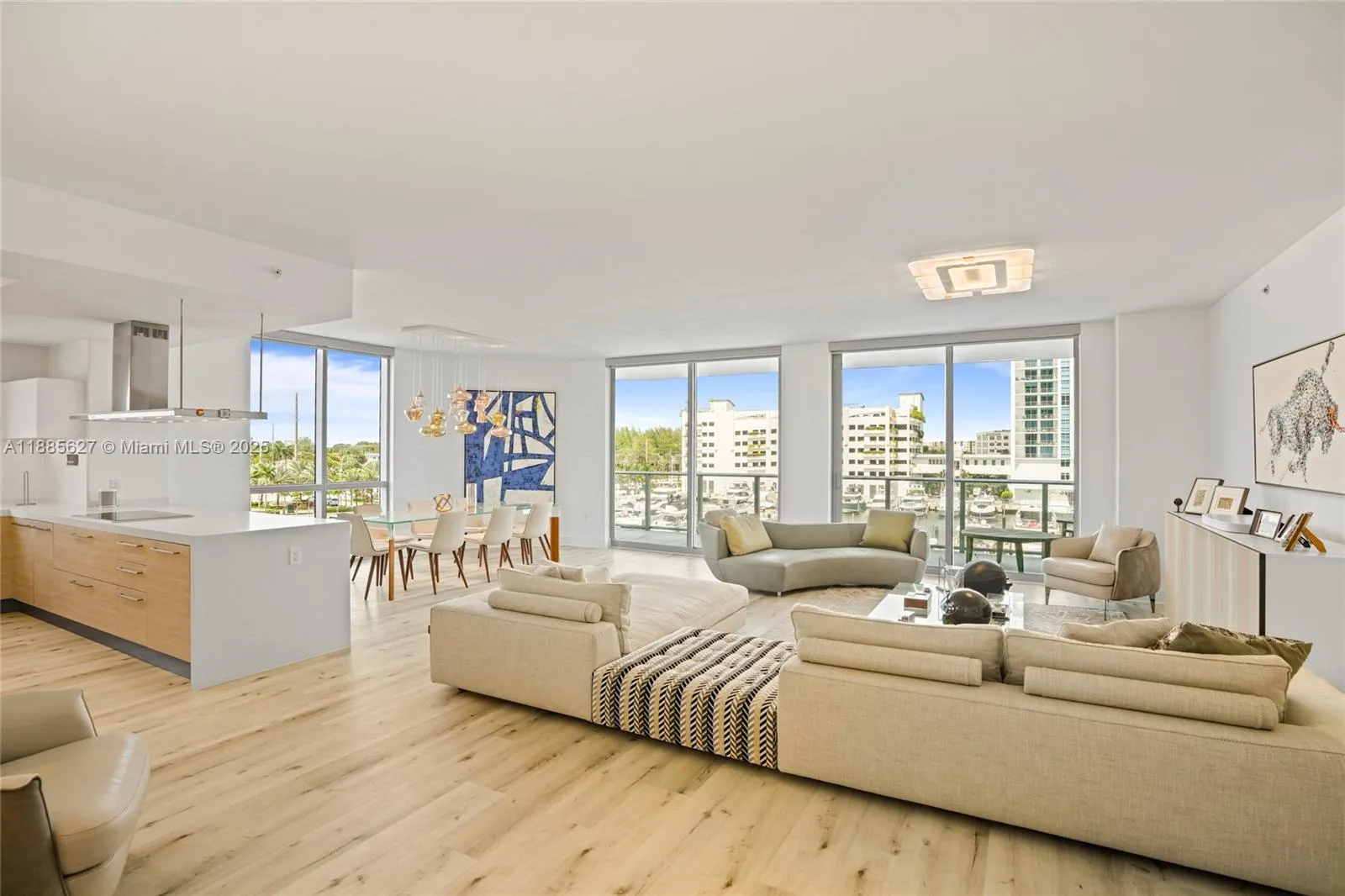 17111 Biscayne Blvd # 401, North Miami Beach FL 33160