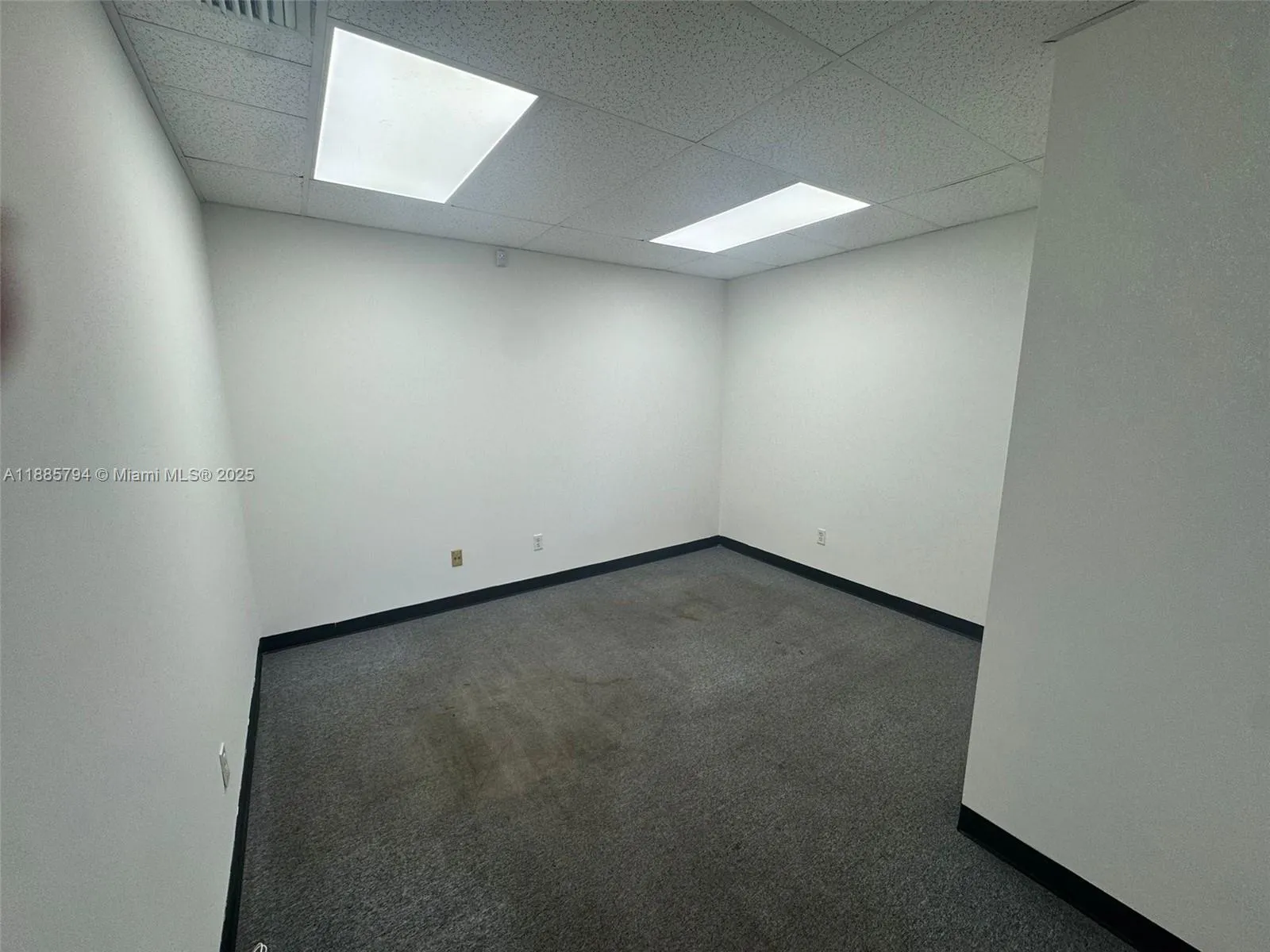 10851 NW 29th St # 10851, Doral FL 33172