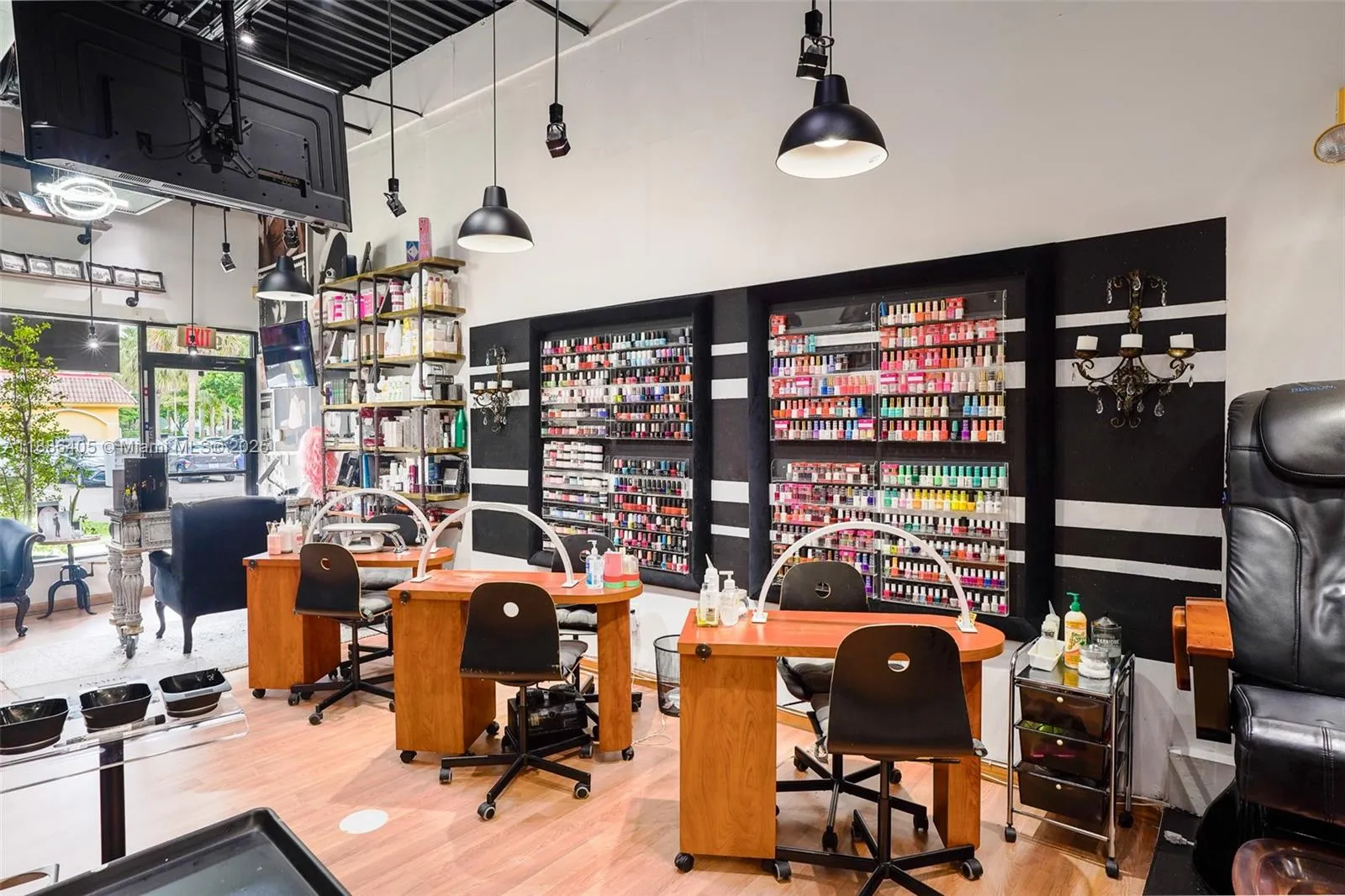 9660 PINES BVLD, Pembroke Pines FL 33024