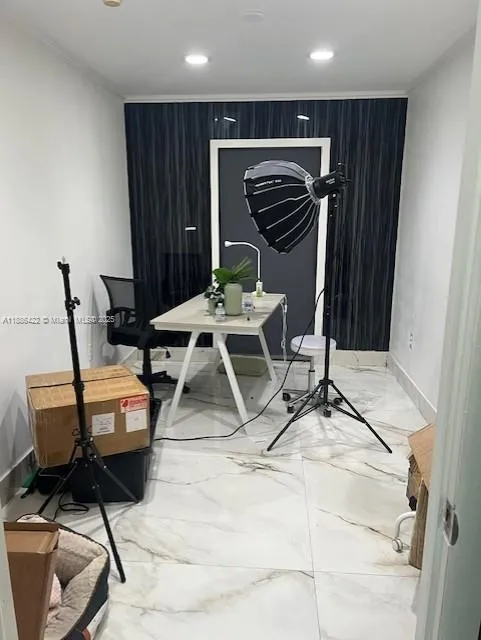 10570 NW 27th St, Doral FL 33172