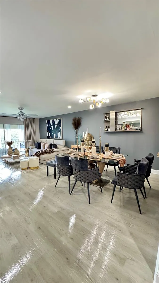 300 SW 130th Ter # 407B, Pembroke Pines FL 33027