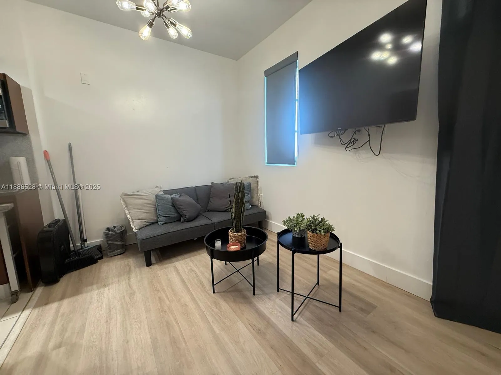 1036 Ocean Dr # B303, Miami Beach FL 33139