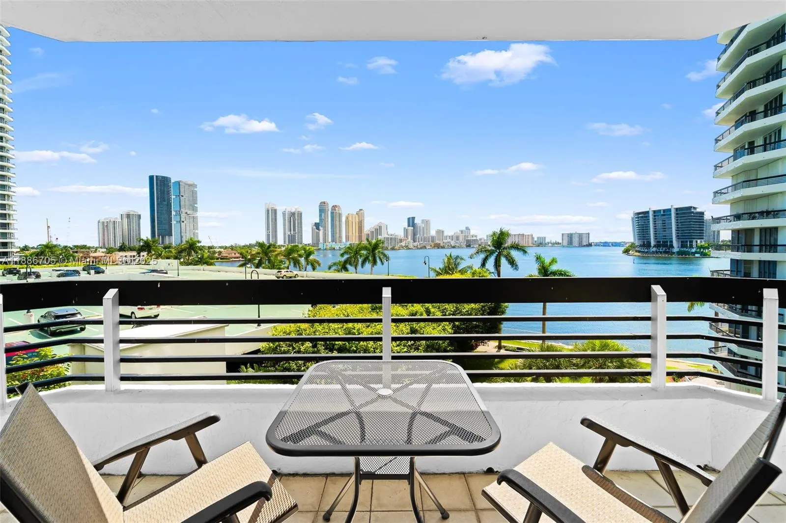 3600 Mystic Pointe Dr, Aventura FL 33180